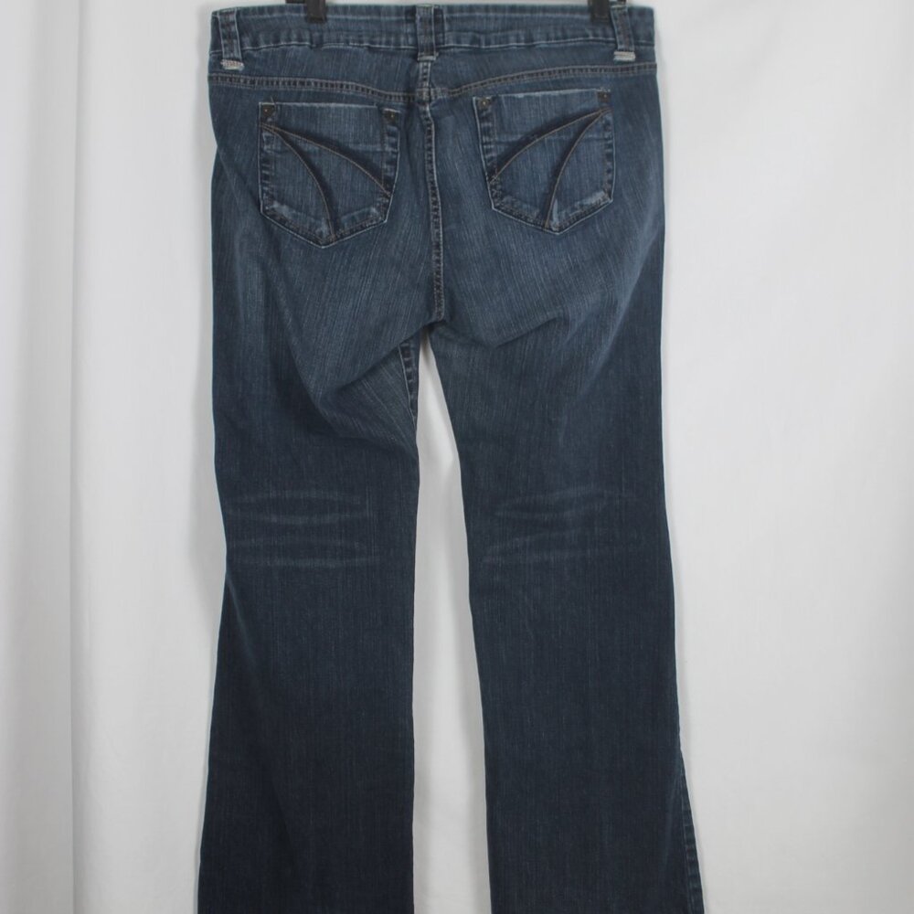 TORRID Denim Jeans Woman Size 16 Dark Blue Boot cut 5 Pocket Design Stretch - Picture 6 of 10
